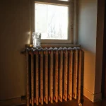 Фото по теме: Почему батареи в квартире остаются холодными сверху