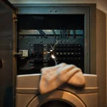 Фото по теме: Почему выбивает автомат в щитке при включении стиральной машины