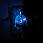 Фото по теме: Почему искрит розетка при включении чайника